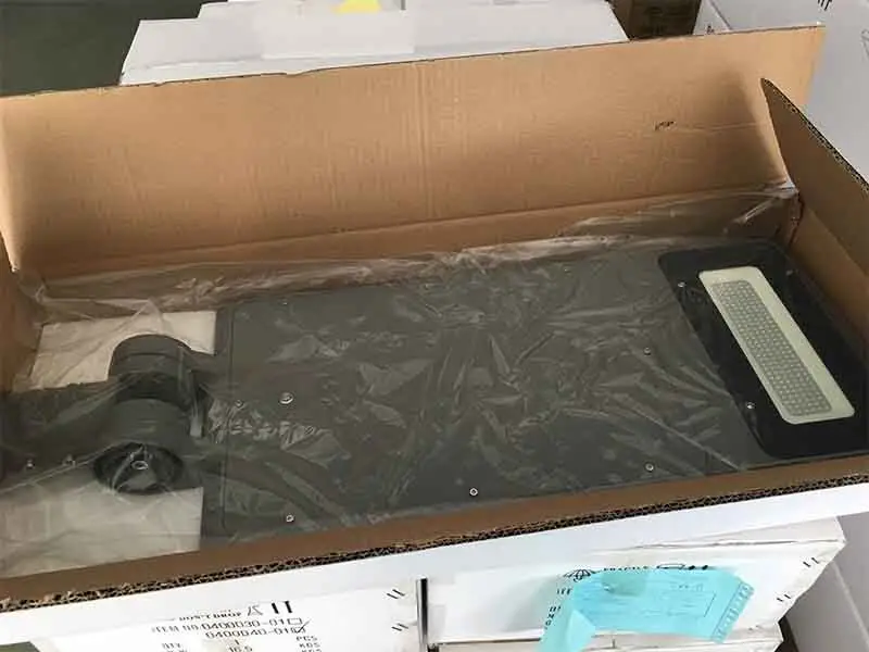 sensor integrated street light for garden 7