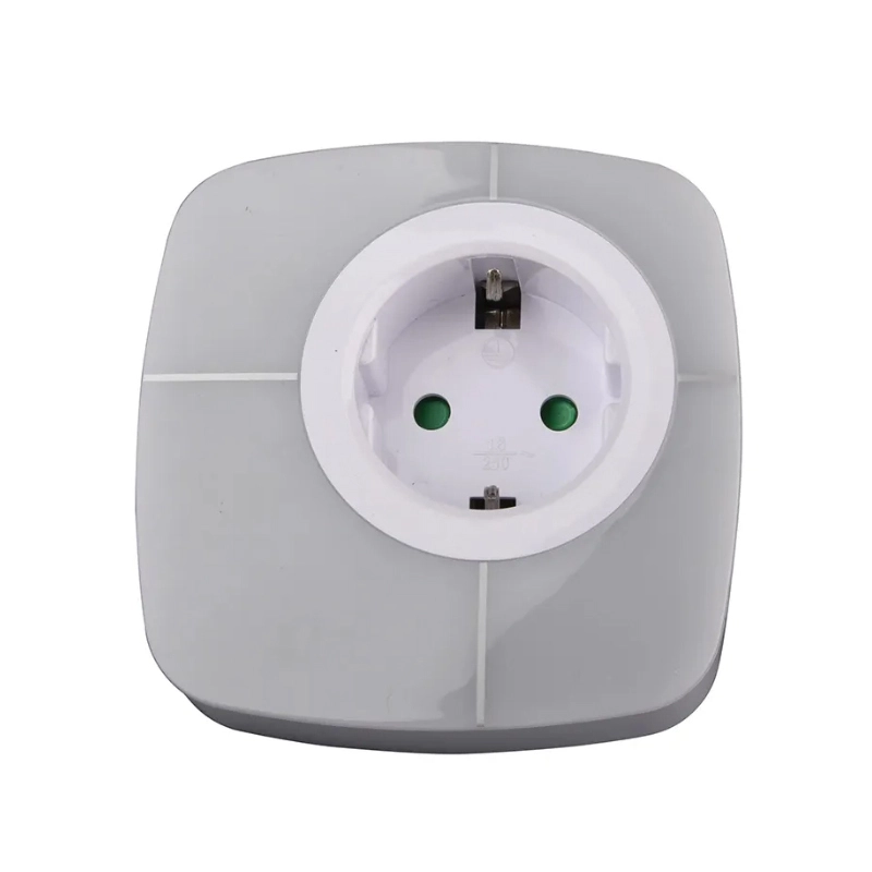 لوحة حائط للمخرج الكهربائي مع أضواء ليلية LED CE376 1
