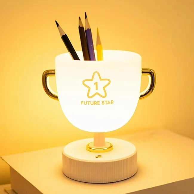 Troféus e luzes noturnas coloridas CE578 1