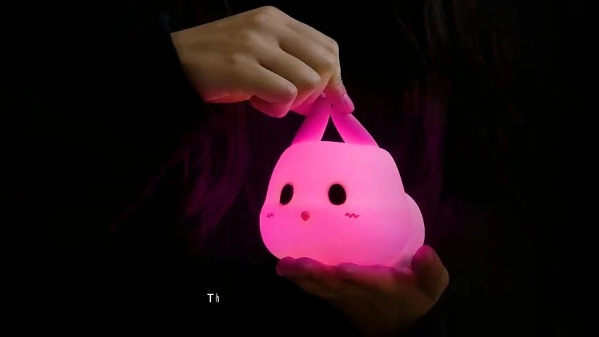 Luz nocturna LED de conejo blanco de silicona con control remoto colorido Spot Cute Pat CE580 1