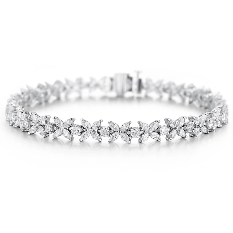 Luxury 5ct 14K White Gold Diamond Bracelet Lucky Four Leaf Clover Iced Out Bracelet for Women 1