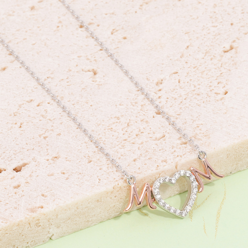 Mom Heart Pendant Necklace 4