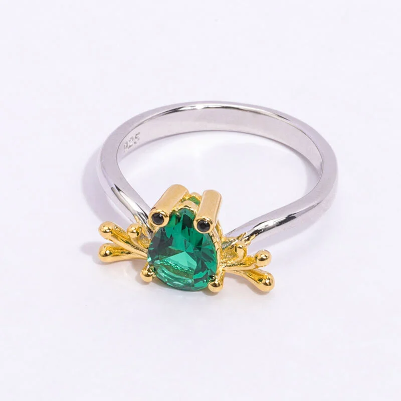 Emerald Frog Ring 1