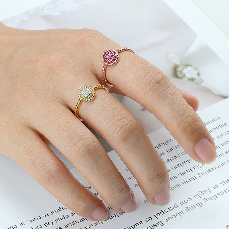 Oval Retro CZ Twisted Ring 7