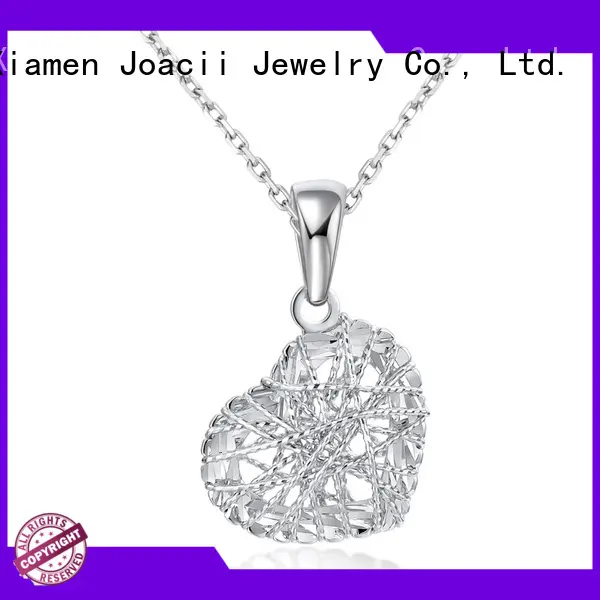 pretty sapphire necklace design for women 1