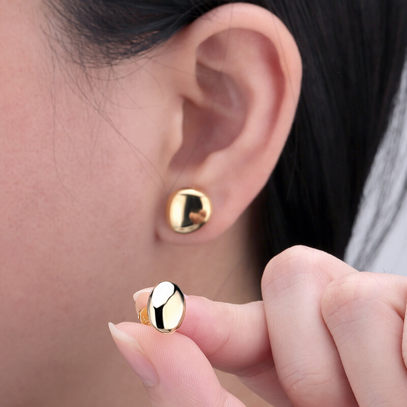 Polishing Bean Stud Earring 2