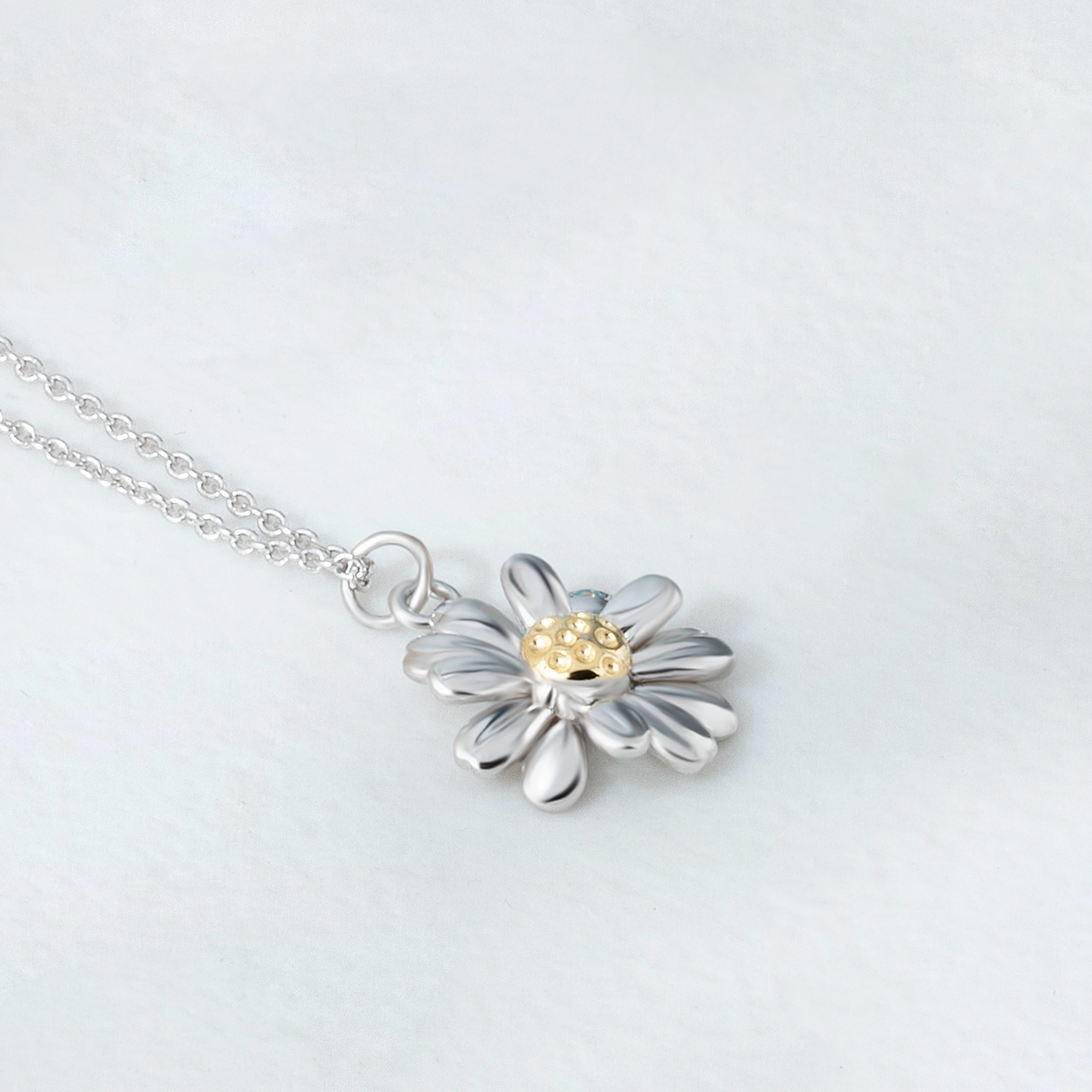 Daisy Bloom Flower Pendant Necklace 1