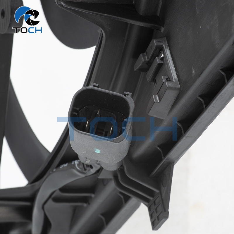 Auto Radiator Fan Replacement Car Parts 17427560877 For BMW X3 600W 3