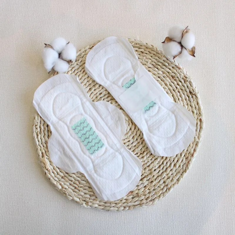 Free Samples Wholesale 330mm Pads for Women Menstrual in Bulk 1