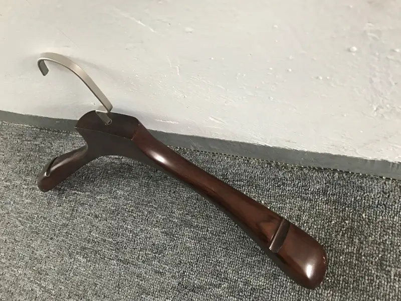 LEEVANS hardwearing wooden closet hangers factory for clothes 3