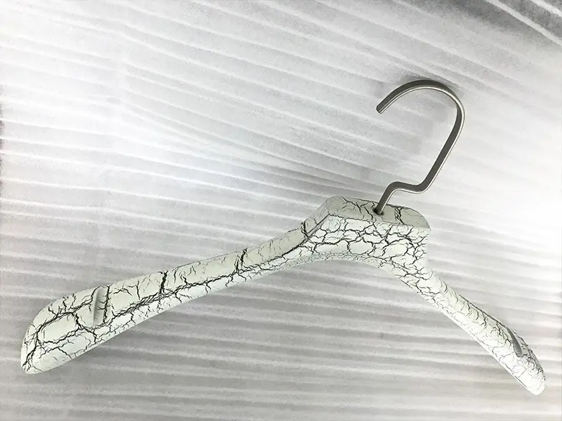 LEEVANS custom childrens wooden hangers wholesale quality for pants 6