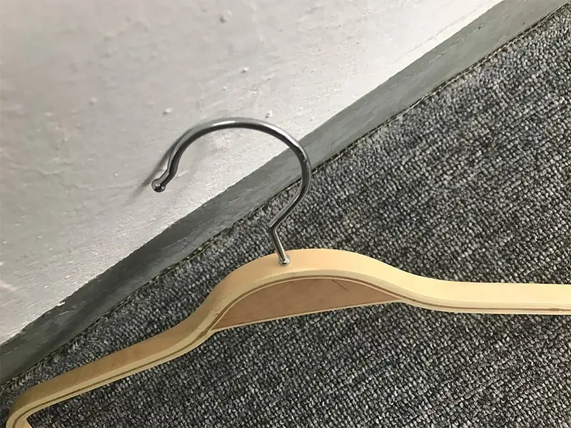 LEEVANS High-quality wooden trouser hangers with clips factory for skirt 8