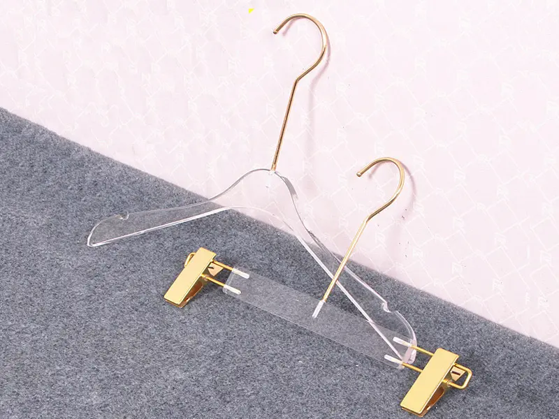 LEEVANS modern best suit hangers with wide shoulder for T-shirts 2