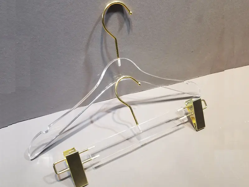 LEEVANS modern best suit hangers with wide shoulder for T-shirts 3
