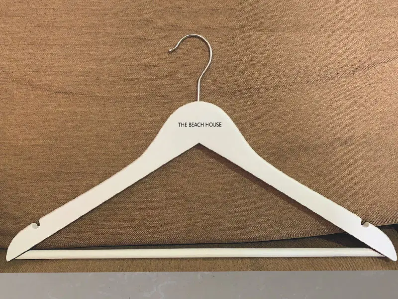 Coat Hanger by LEEVANS 6