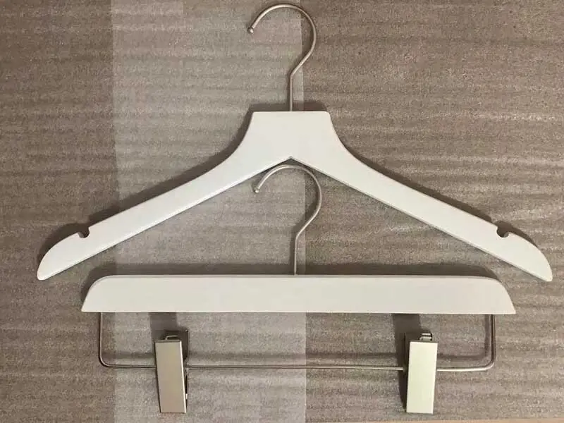 Black Wooden Hangers Wooden PRODUCTS Wholesale - LEEVANS 2
