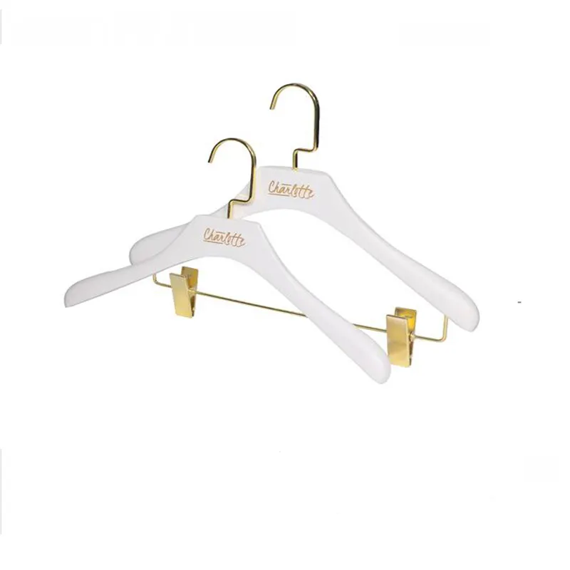 Wooden Suit Hangers by LEEVANS 3
