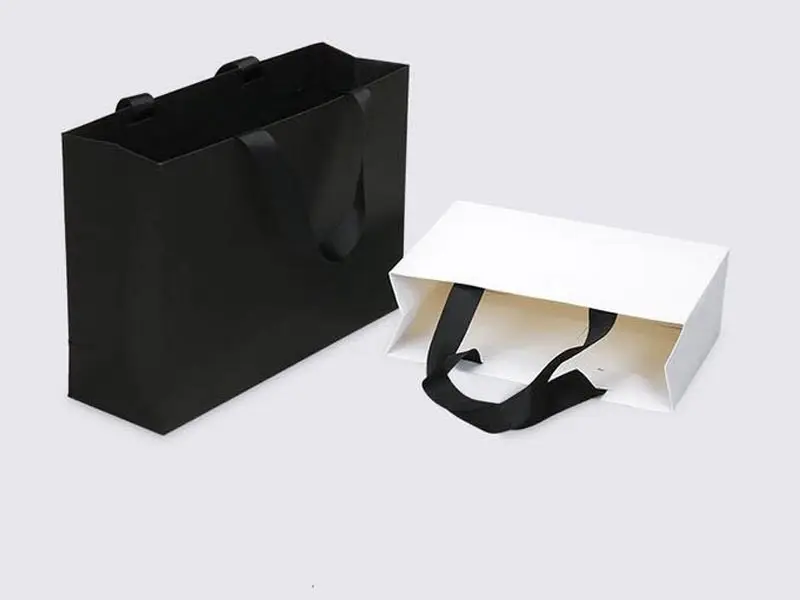 Wooden Suit Hangers by LEEVANS 4