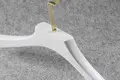Wholesale men's clothes hangers manufacturers 8