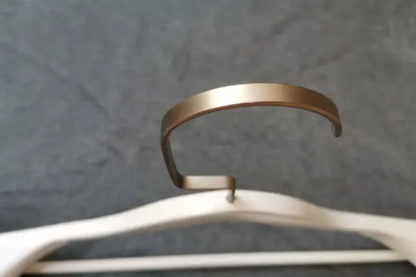 LEEVANS Latest buy wooden hangers Suppliers 5