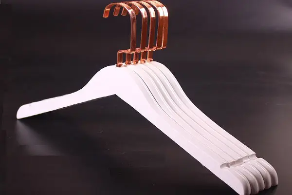 LEEVANS pants clothes hangers factory 3