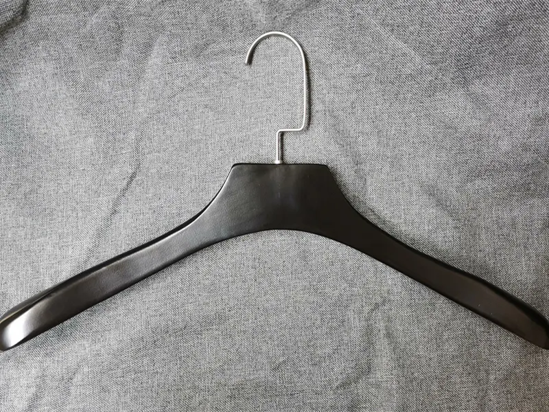 Quality Wooden Hangers by LEEVANS 4