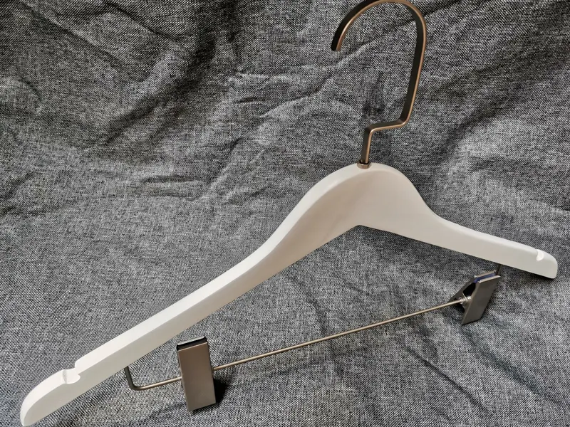 LEEVANS Coat Hanger Price List 7