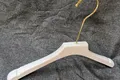 Wholesale luxury clothes hangers factory 4