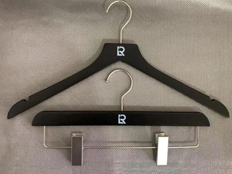 Decorative Wooden Hangers 1 Week by LEEVANS 3