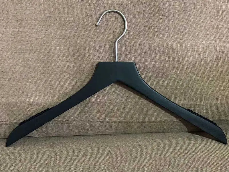 Black Wooden Hangers K=K Exported Carton by LEEVANS 3