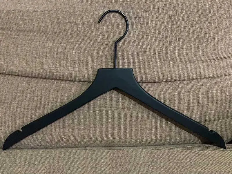 Black Wooden Hangers K=K Exported Carton by LEEVANS 4