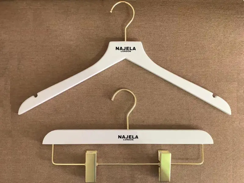 Grey Wooden Hangers Yes Wholesale - LEEVANS-1 3