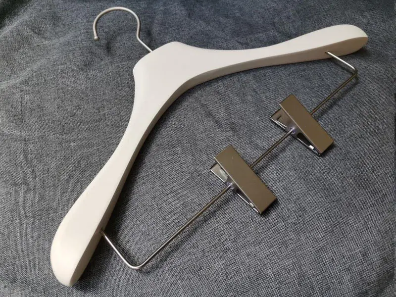 Custom Hangers 8-10 Days by LEEVANS 4