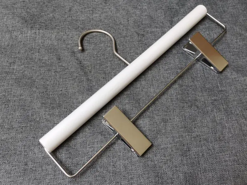 Wooden Hangers with Clips Display for Pants - - LEEVANS 4