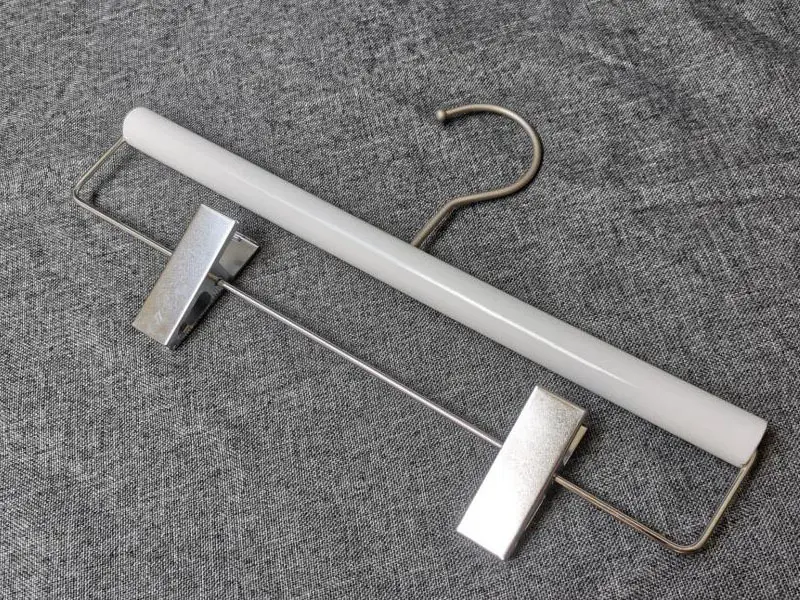Wooden Hangers with Clips Display for Pants - - LEEVANS 3