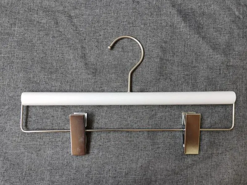 Wooden Hangers with Clips Display for Pants - - LEEVANS 2