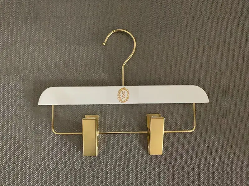 Kids Wooden Hangers YES - - LEEVANS 4