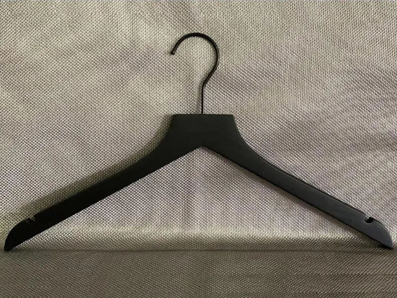 Wood Skirt Hangers by LEEVANS 2