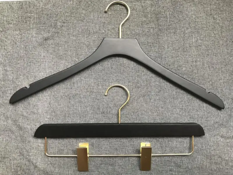Pink Wooden Hangers Black Or White by LEEVANS 3