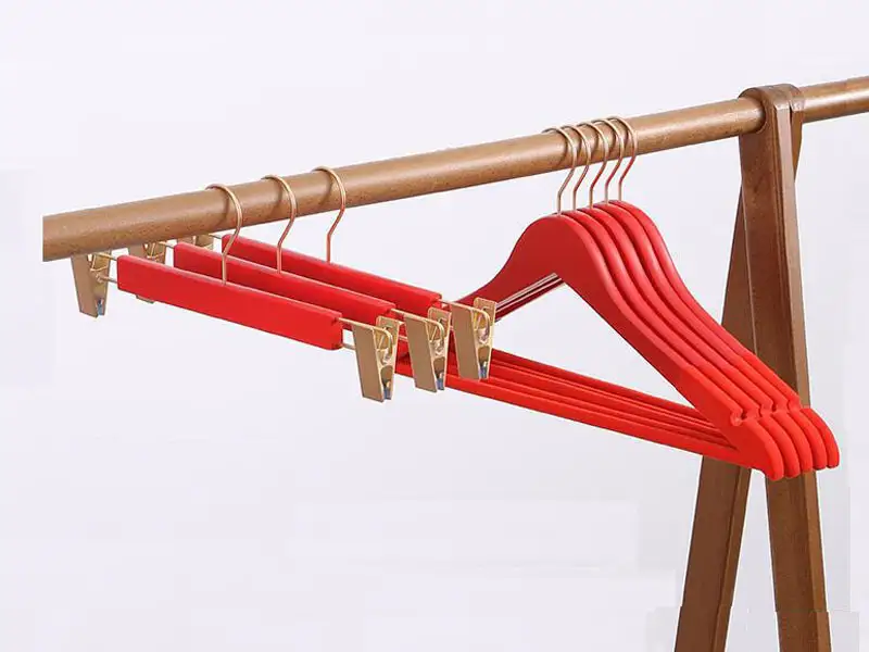 Dark Brown Wooden Hangers Red Or Customized - - LEEVANS 2