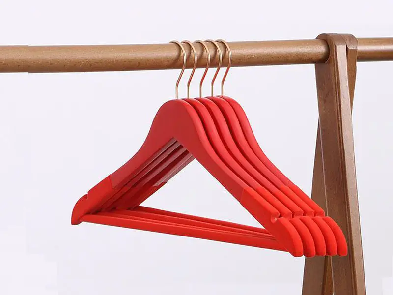 Dark Brown Wooden Hangers Red Or Customized - - LEEVANS 3