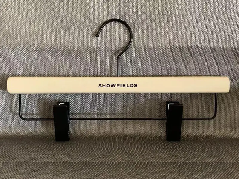 Childrens Wooden Hangers K=k Cartons Wholesale - LEEVANS 4