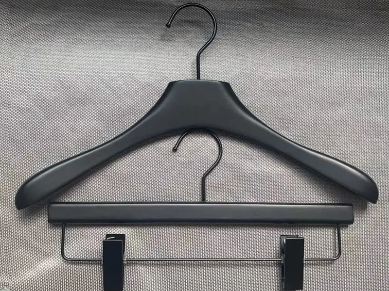 Curved Wooden Hangers KK Carton - - LEEVANS 3