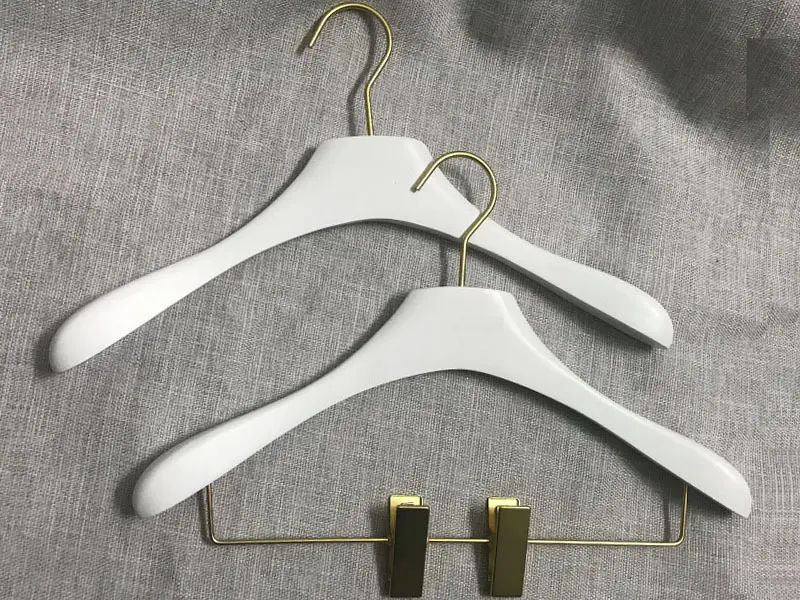 Wooden Dress Hangers Adult - - LEEVANS 3