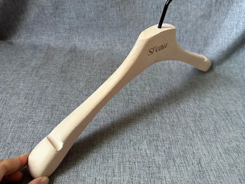 Kids White Wooden Hangers Solid Wooden Wholesale - LEEVANS 6