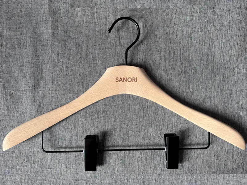 Wooden Hangers Smooth Wholesale - LEEVANS 3