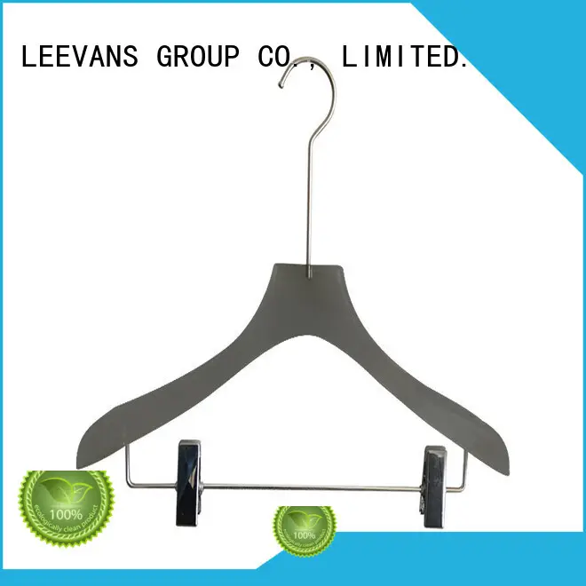 LEEVANS high grade acrylic coat hangers with wide shoulder for sweaters 1