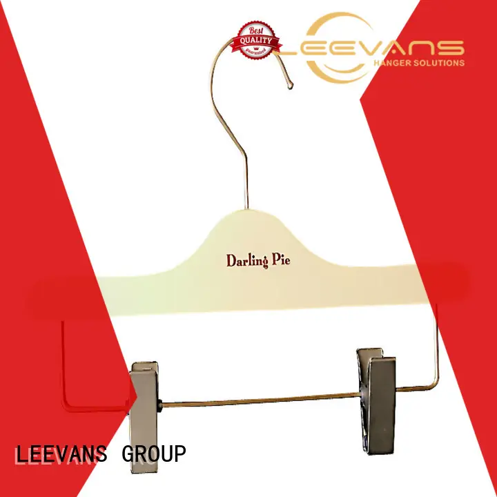 sample wooden suit hanger wholesale for children LEEVANS 1