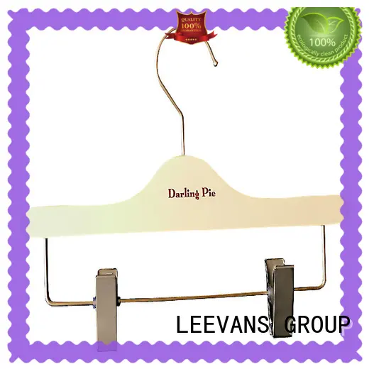 Latest wooden hangers online painting Suppliers for clothes 1