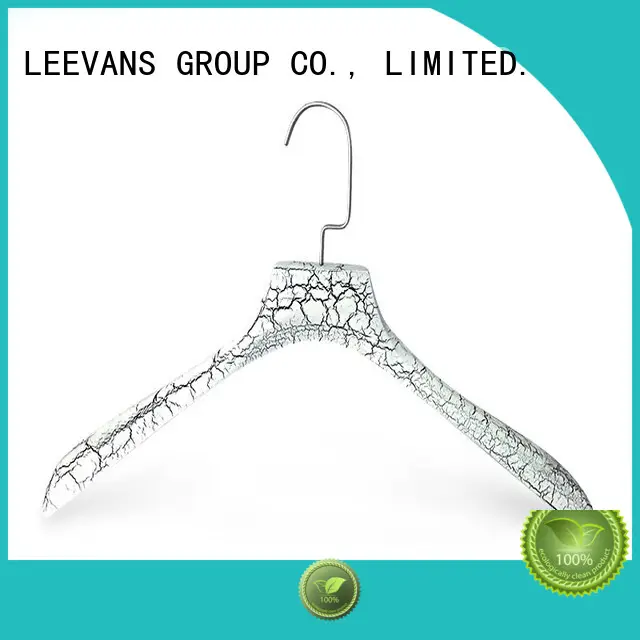 LEEVANS Best wooden hangers Suppliers for children 1